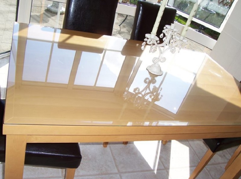 Отполировать стеклянный стол от царапин в домашних условиях
